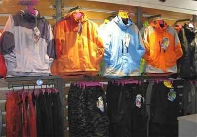 傲峰雪戶外用品 專業品質，助力您的戶外探險